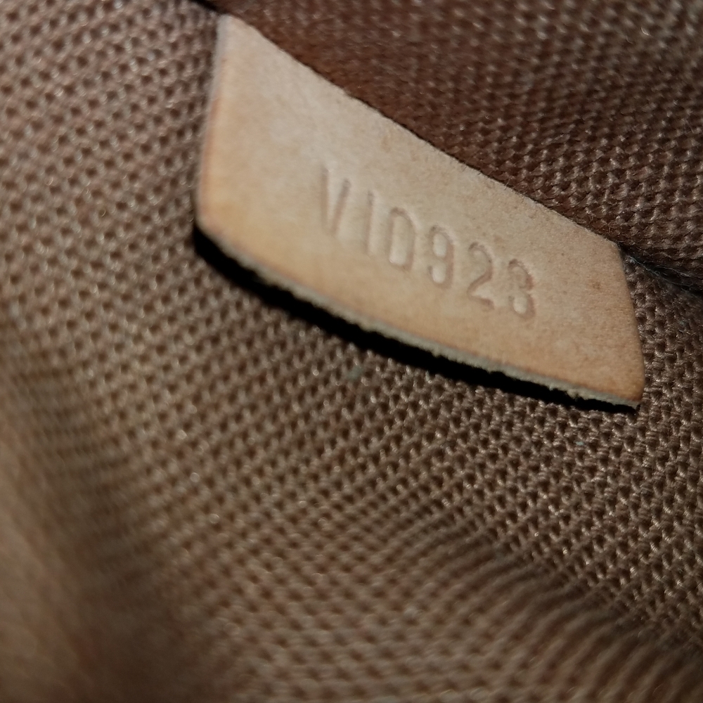 Authentic Louis Vuitton Alma PM - Picture 3 of 6